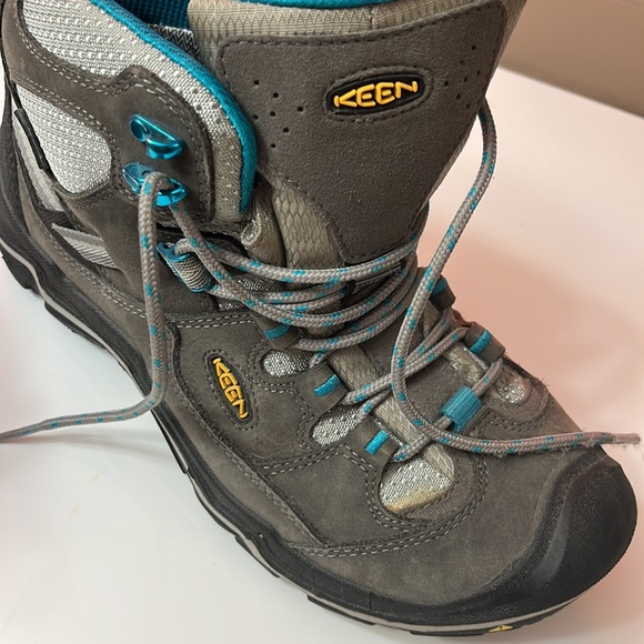 New gray and teal women’s keen hiking boots - Picture 8 of 10